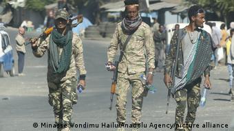 Äthiopien Amhara | Militär auf der Straße