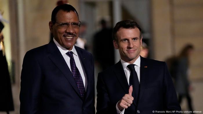 Niger's President Mohamed Bazoum next to French President Emmanuel Macron at the Elysee Palace in Paris