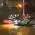 فريق للطوارئ في مدينة هامبورغ الألمانية بنقذ رجلاً غرقت سيارته بسبب السيول التي خلفتها العاصفة "زينب" 