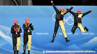 Απονομή στο διπλό μπόμπσλεϊ γυναικών