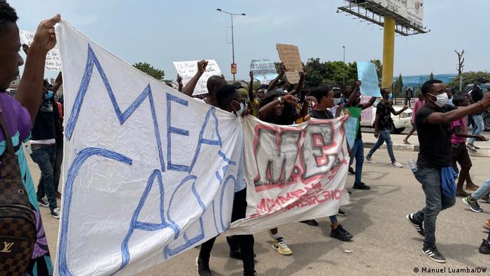 Angola Luanda | Studenten Demonstrieren