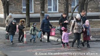 Οικογένειες, μικρά παιδιά και ηλικιωμένοι Ουκρανοί
