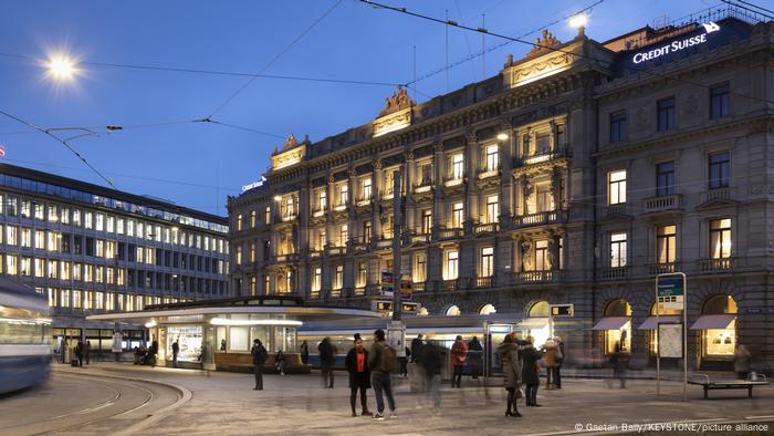 Nachbarn: Am Paradeplatz in Zürich der Hauptsitz von Credit Suisse (rechts) und UBS (links) 