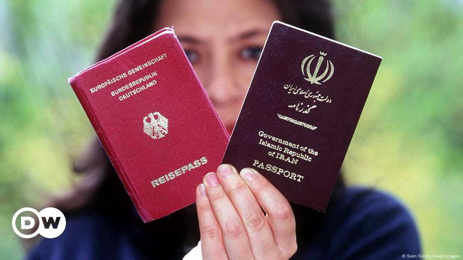 Paspor ganda di Jerman jadi lebih mudah – DW – 23 Agustus 2023