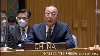 中國駐聯合國大使張軍則呼籲各方努力「為局勢降溫」，重啟對話，「並使彼此達成共識，防止局勢反復升級甚至失控」。