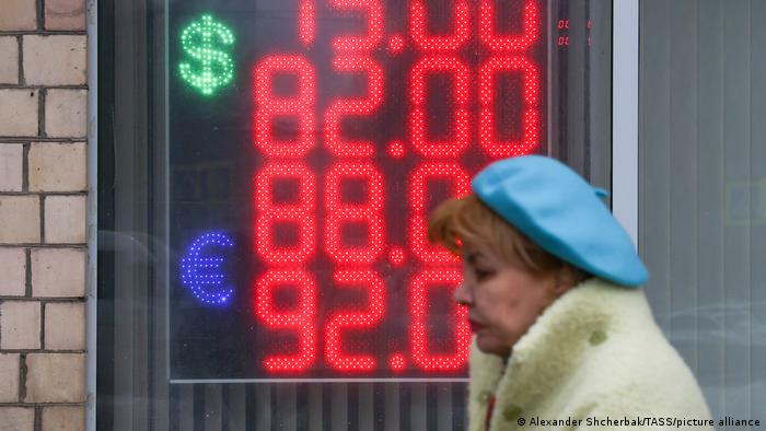 Der US-Dollar erreicht an der Moskauer Börse ein Monatshoch