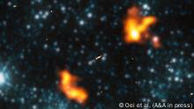 By a stroke of luck, a team led by Dutch PhD student Martijn Oei has discovered a radio galaxy (Alcyoneus) of at least 16 million lightyears long. The pair of plasma plumes is the largest structure made by a galaxy known thus far. The finding disproves some long-kept hypotheses about the growth of radio galaxies.