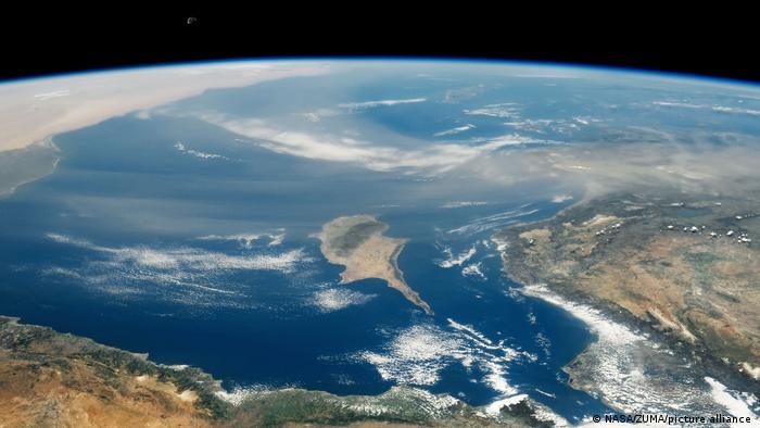 El mar Mediterráneo y la isla de Chipre, parte dónde hace 40 millones de años existió el continente de Balcanatolia.