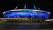 Blau erleuchtete Gazprom Arena in Sankt Petersburg bei Nacht von außen Blau erleuchtete Gazprom Arena in Sankt Petersburg bei Nacht von außen