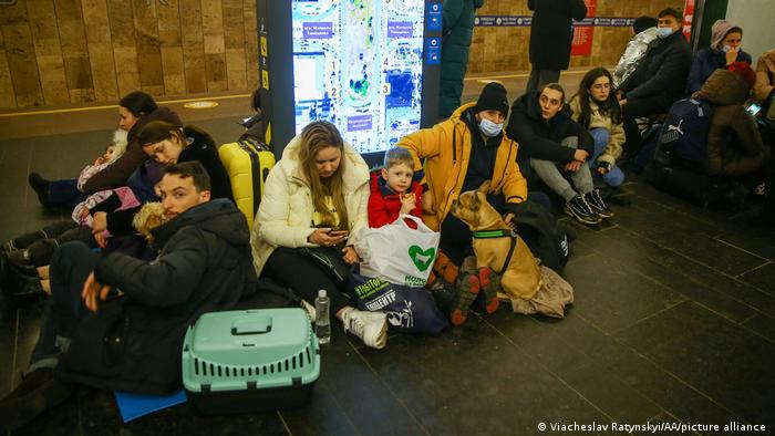 Під час російських обстрілів столиці київське метро стало прихистком для сотень киян 
