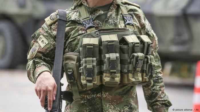 Kolumbien | Saravena | Klumbianisches Militär wird aufgestockt im Kampf gegen Guerrillagruppen