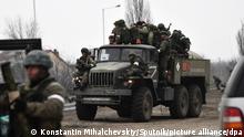 Україна пропонує амністію і 5 мільйонів рублів солдатам РФ, які здадуться в полон