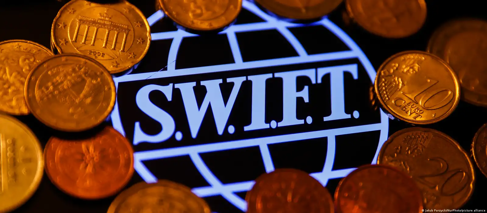 Qué es SWIFT y que significa una expulsión de Rusia? – DW – 28/02/2022