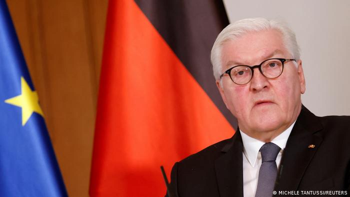 Preşedintele federal Frank-Walter Steinmeier a admis, recent, că politica germană faţă de Rusia a fost greşită şi că Berlinul ar fi trebuit să ia mai în serios avertismentele est-europenilor, inclusiv în ceea ce priveşte Nord-Stream 2