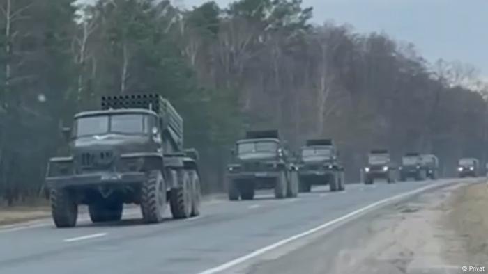 Russian military equipment goes to Ukraine and through Belarus