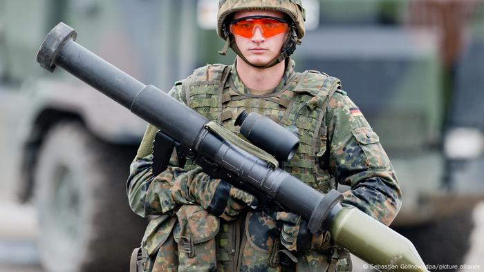 A solider holds a Panzerfaust 3 by Dynamit Nobel Defence in his hands in the context of the informative educational practice 'Land operations 2016' in the military training area near Munster, Germany'Land operations 2016' in the military training area near Munster, Germany