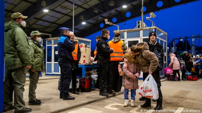 Slowakai Vysne Nemecke | Ukrainische Flüchtlinge an der Grenze zur Slowakai