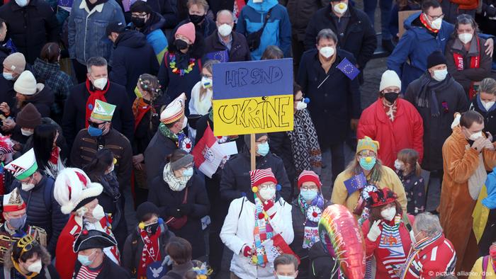 BG Köln Rosenmontag - Friedensdemonstration für Ukraine