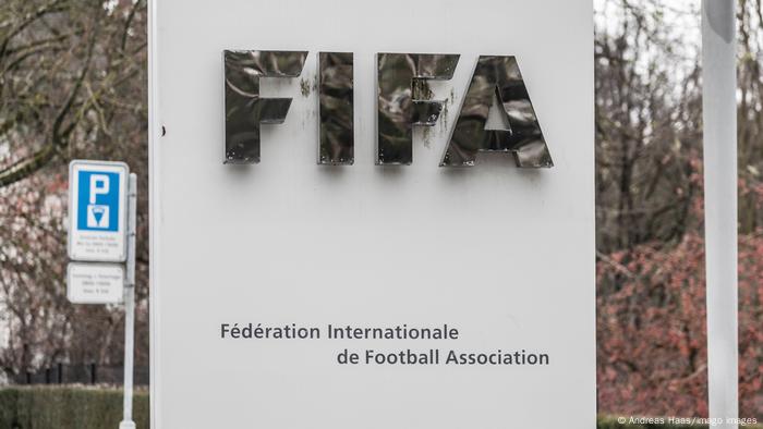 Zürich Schriftzug der Federation International der Football Association