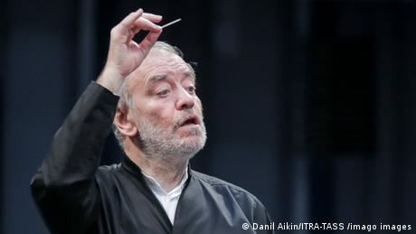 Conductor Valery Gergiev waving a baton.