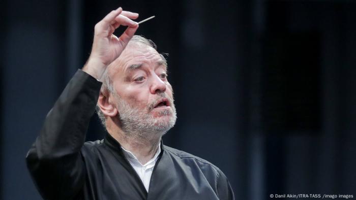 Conductor Valery Gergiev waving a baton.