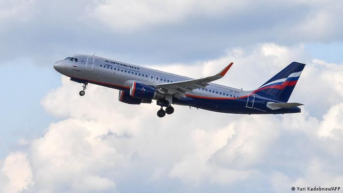 Een Aeroflot-vliegtuig stijgt op op de luchthaven Sheremetyevo buiten Moskou