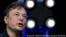 ARCHIV - 09.03.2020, USA, Washington: Elon Musk spricht auf einer Konferenz in Washington DC. Der Tech-Milliardär unterstützt die von Russland angegriffene Ukraine mit seinem Satelliten-Internetdienst Starlink. (zu dpa: «Elon Musk aktiviert Starlink in der Ukraine») Foto: Susan Walsh/AP/dpa +++ dpa-Bildfunk +++