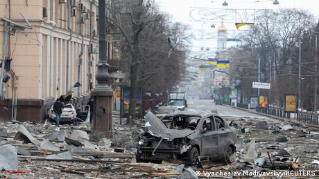 В Харков боевете продължават ракети удариха централния площад Свобода Хранителните