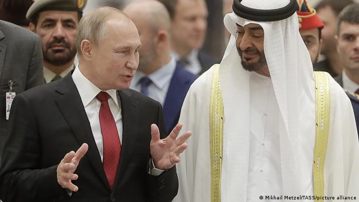 الرئيس الروسي فلاديمير بوتين مع حاكم الإمارات الفعلي الشيخ محمد بن زايد (15.10.2019)