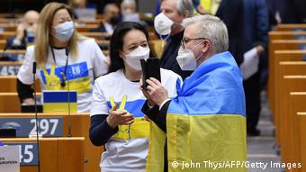 Европарламентарии выступают в поддержку Украины