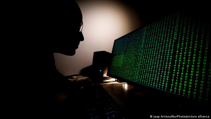 Кіберзлочинність переживає бум - і кордони між кримінальними злочинцями й керованими державами хакерами розмиваються