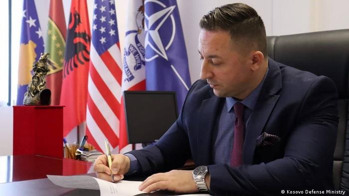 Ministri i Mbrojtjes i Kosovës, Armend Mehaj