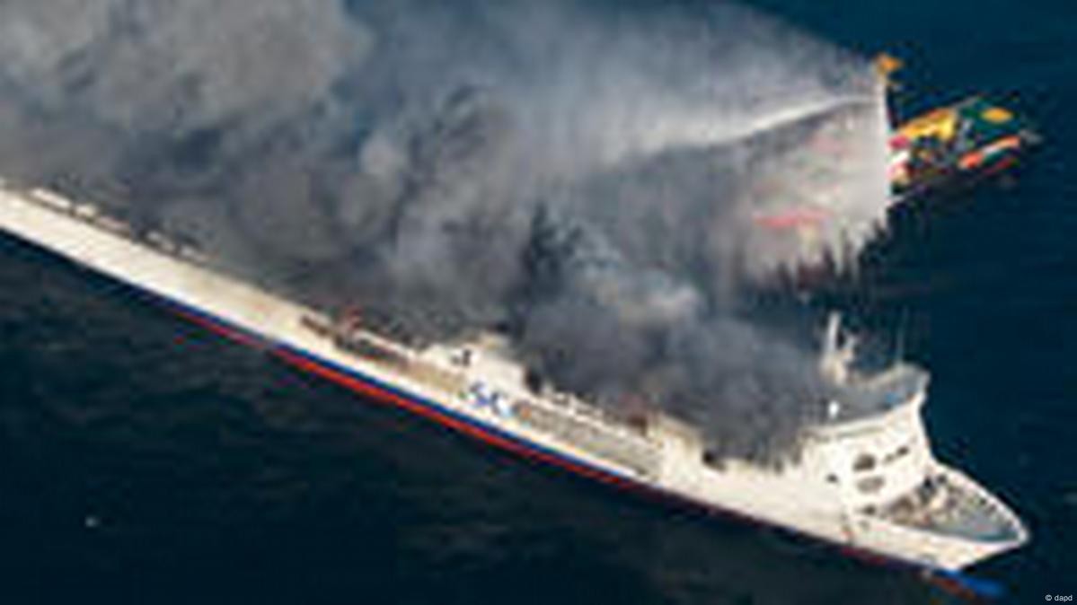 Ferry fire – DW – 10/09/2010