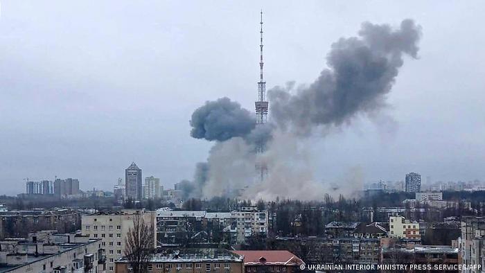 Ukraine Kiew | Explosion am Fernsehturm