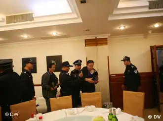 刘晓波获诺贝尔和平奖后其支持者在北京被警方逮捕
