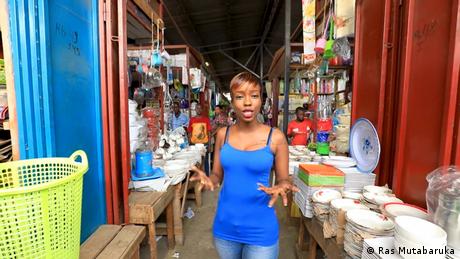 DW Sendung The 77 Percent | Mo'w Kanzie