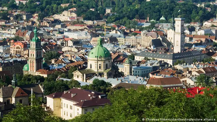 Ukraine | Historische Altstadt von Lviv mit Schloss - Weltkulturerbe