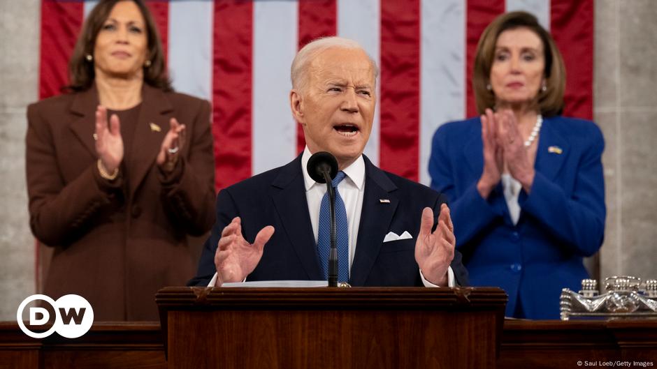 Biden closes US airspace to Russian airlines |  The World |  D.W.