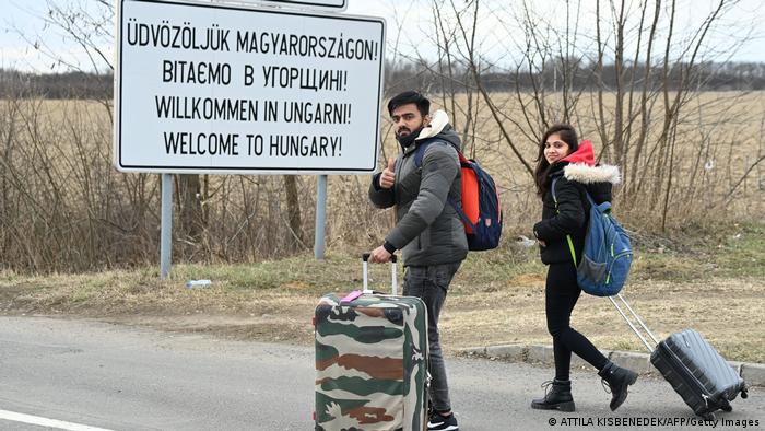 Grenze Ungarn-Ukraine | Studenten aus Indien fliehen