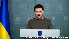This handout video grab taken and released by the Ukraine Presidency press service on March 2, 2022 shows Ukrainian President Volodymyr Zelensky delivering an address in Kyiv. - Ukraine's President Volodymyr Zelensky on March 2 accused Russia, which has launched an invasion of his country, of seeking to erase Ukrainians, their country and their history. (Photo by UKRAINE PRESIDENCY / AFP) / RESTRICTED TO EDITORIAL USE - MANDATORY CREDIT AFP PHOTO /UKRAINIAN PRESIDENCY PRESS OFFICE - NO MARKETING - NO ADVERTISING CAMPAIGNS - DISTRIBUTED AS A SERVICE TO CLIENTS