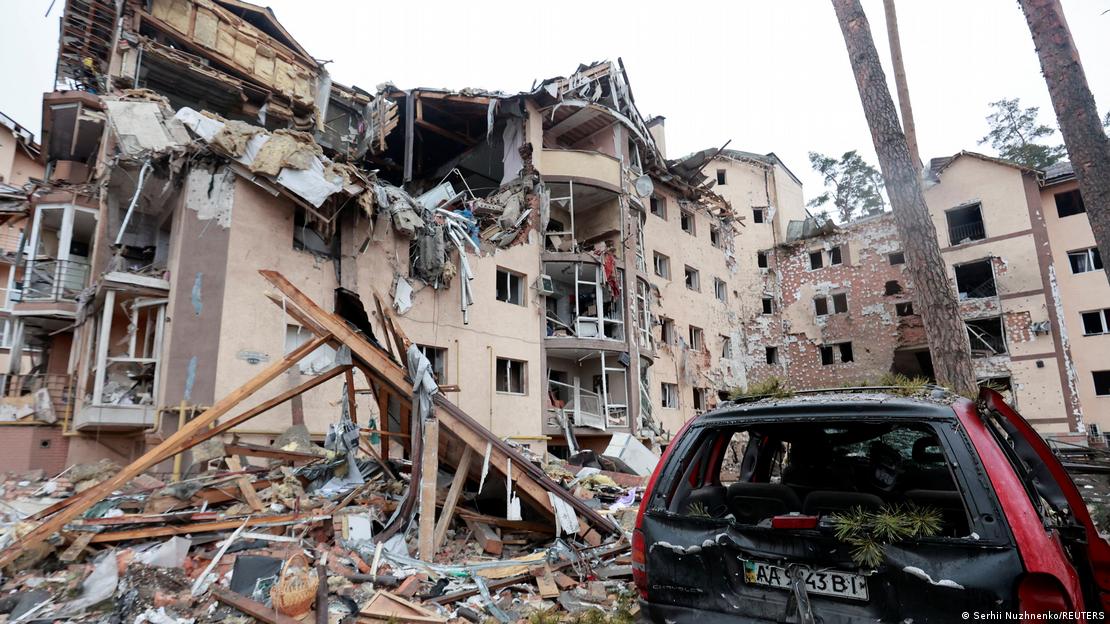 Ukraine Krise zerstörtes Wohngebäude in Irpin Ukraine Krise zerstörtes Wohngebäude in Irpin