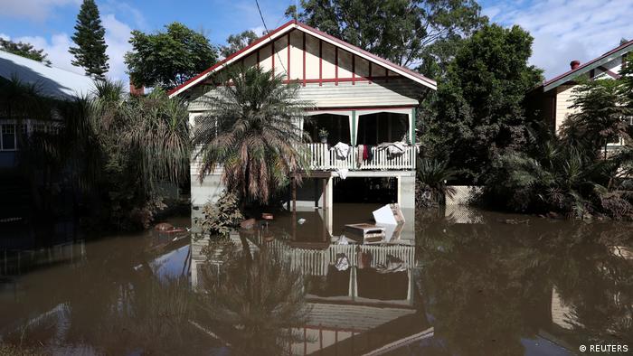 Sebuah rumah di Lismore, negara bagian New South Wales terendam banjir