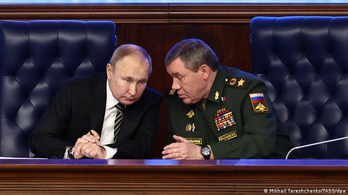 Vladimir Putin i general Valerij Gerasimov