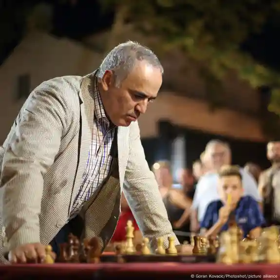 Kasparov vs. Putin: Um jogo de xadrez político que dura há largos anos -  Xadrez - Jornal Record