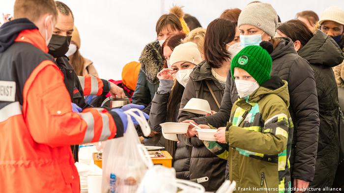 Ukraine-Konflikt - Sonderzug bringt Flüchtlinge nach Cottbus