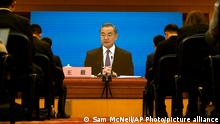 07.03.2022
Chinese Foreign Minister Wang Yi speaks during a remote video press conference held on the sidelines of the annual meeting of China's National People's Congress (NPC) in Beijing, Monday, March 7, 2022. (AP Photo/Sam McNeil)