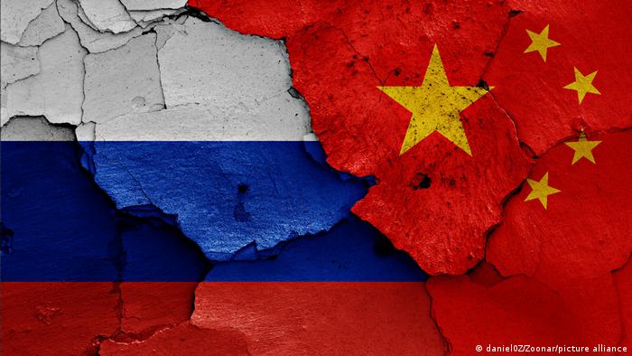 Symbolbild | Flaggen Russland China