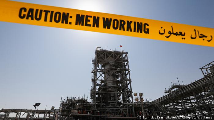 Una instalación de procesamiento de petróleo de Saudi Aramco, empresa estatal saudí de petróleo y gas, en el campo petrolífero de Khurais, que sufrió ataques masivos de drones cargados de explosivos y misiles de crucero en 2019. (12.10.2019)