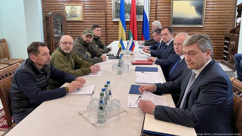 Ukraine And Russia Hold Third Round Of Talks News Dw 07 03 2022 Ukraine And Russia Hold Third Round Of, What Happened After The Failure Of Second Round Table Conference