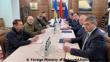 Україна та Росія завершили третій раунд переговорів у Білорусі